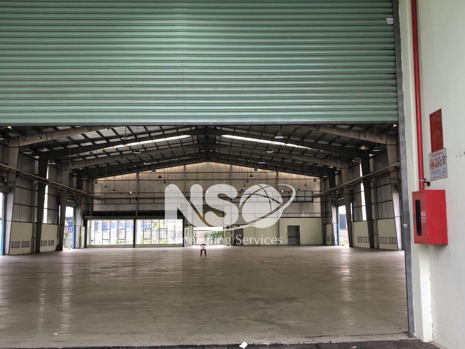 FACTORY FOR SALE OR LEASE IN LE MINH XUAN 3 IP